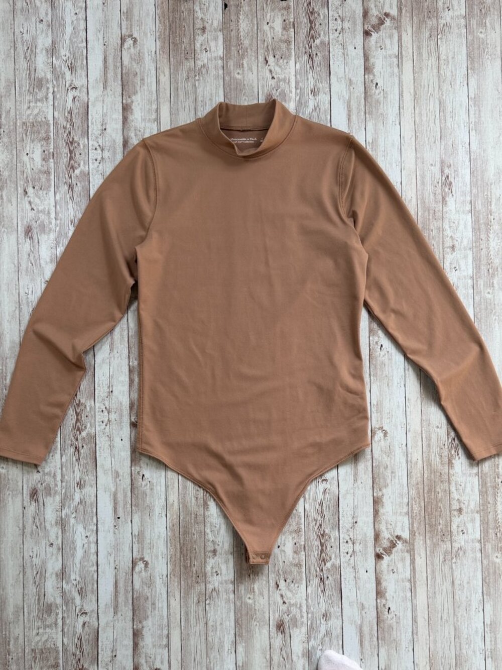 Abercrombie & Fitch Long Sleeve Bodysuit sz Large Soft AF Mock Neck Nude Tan